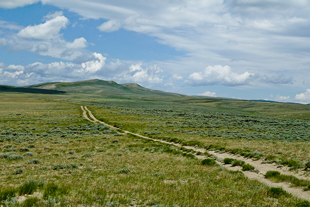 Obscure road on BLM land in SW Wyoming. Safe from official state harassment?